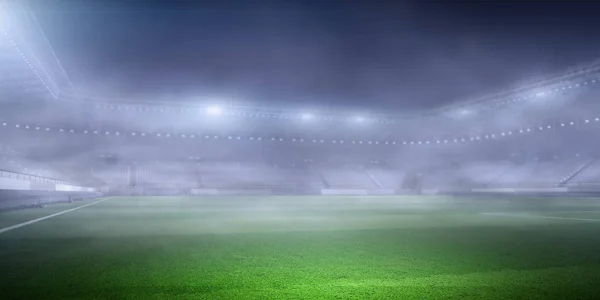 Туманное футбольное поле — стоковое фото