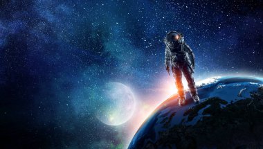 Astronot uzayda. Karışık teknik
