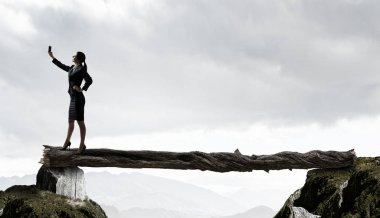 Kadının şaşırtıcı selfie yapması