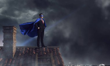 Süper becerileri ile çalışan