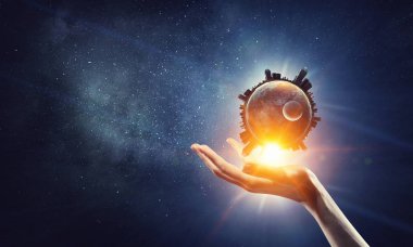 Dünya gezegen içinde palmiye. Karışık teknik