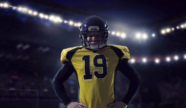 Stadyumu'nda futbolcu. Karma ortam. Karışık teknik