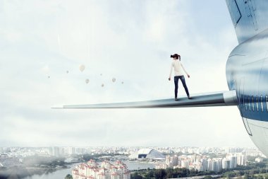 En etkileyici eğlence teknolojileri. Karma ortam. Karışık teknik