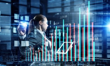 Yenilikçi medya teknolojileri kullanılıyor. Karışık teknik