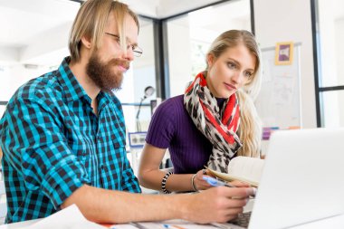 Masada iki Ofis çalışanları