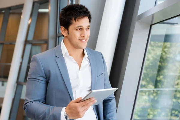 Éxito y profesionalidad en persona — Foto de Stock