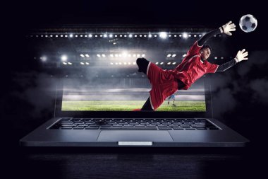 Eylem futbol kalecisi. Karışık teknik