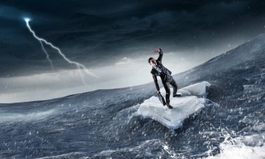 Yüzen buz kütlesi buz denizde sörf