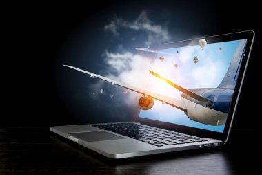 Uçağın içinde laptop perde. Karışık teknik