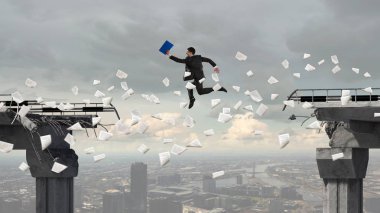 Yine de yapacak. Karışık teknik