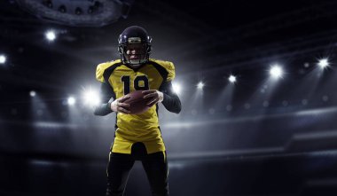 Merkezi oyuncu topu elinde. Karışık teknik