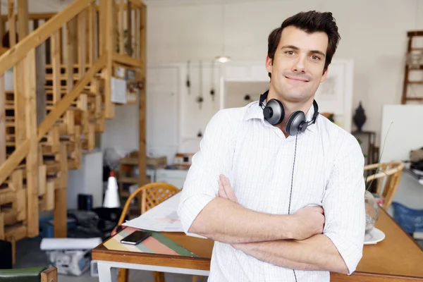 Portrait of young man wearing casual in office — Stock Photo, Image