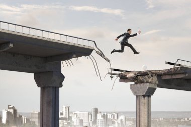 Yine de yapacak. Karışık teknik