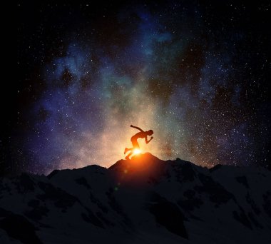 Geceleri çalışan koşucu. Karışık teknik