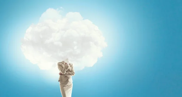 Σύννεφο με επικεφαλής γυναίκα. Μικτή τεχνική — Φωτογραφία Αρχείου