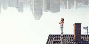 Bu koca dünyada yalnız hissediyorum