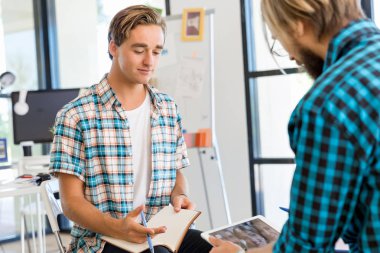 Masada iki Ofis çalışanları