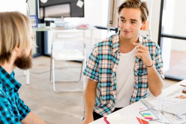 Masada iki Ofis çalışanları