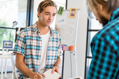 Masada iki Ofis çalışanları