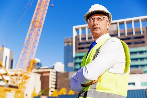 Ingeniero constructor en la obra — Foto de Stock