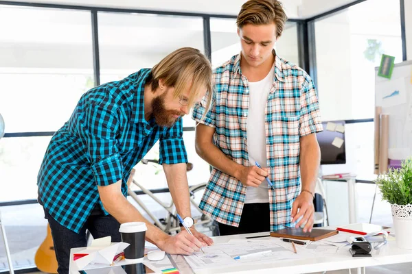 Masada iki Ofis çalışanları