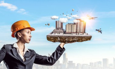 Kadın sunan inşaat modeli