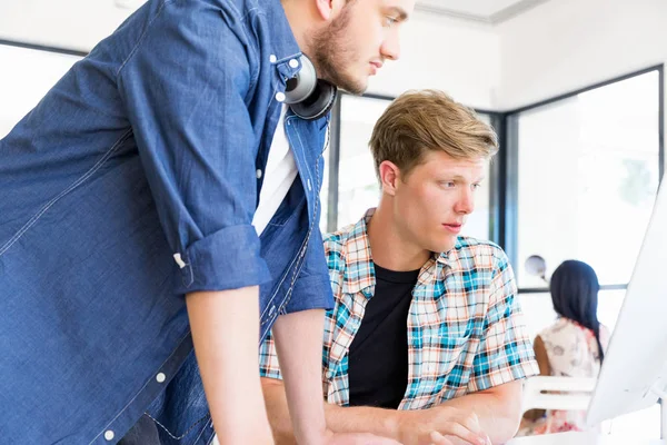 Masada iki Ofis çalışanları