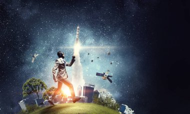 Komik havacı çalıştıran. Karışık teknik