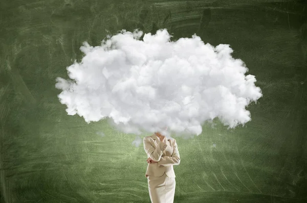 Cloud v čele žena. Kombinovaná technika — Stock fotografie