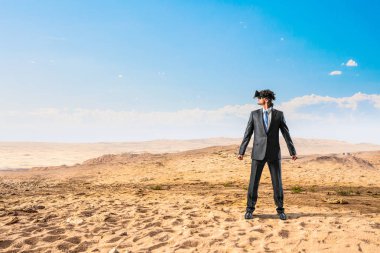 Sanal gerçeklik hissediyorum. Karışık teknik