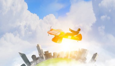 Çizilmiş uçak kadında. Karışık teknik