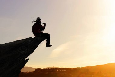 Üst ulaşan. Karışık teknik