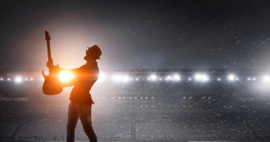 Gitar rock adam. Karışık teknik