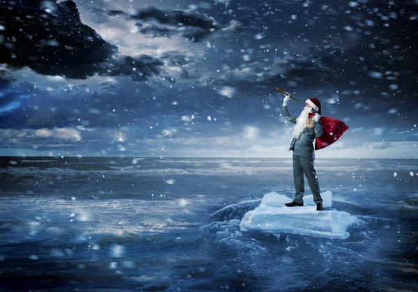 Santa looking for the way. Mixed media — Stock Photo, Image