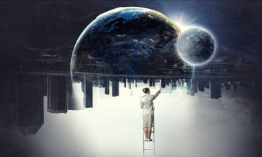 Dünya benimdir. Karışık teknik