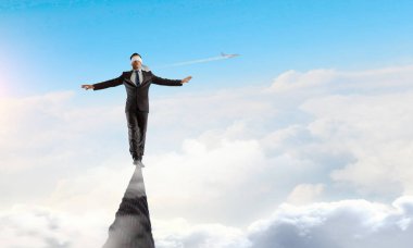 Riskli ve cesur adam. Karışık teknik