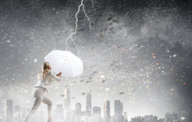 Bu meydan kadar güçlü. Karışık teknik