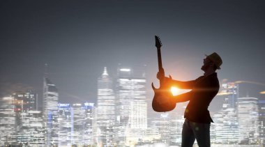 Gitar rock adam. Karışık teknik