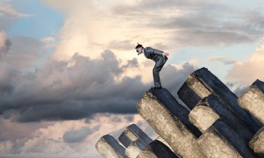 Üstten dalış iş adamı. Karışık teknik