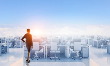 Açık plan ofisleri. Karışık teknik