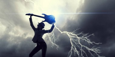 Rock gitar kızla. Karışık teknik