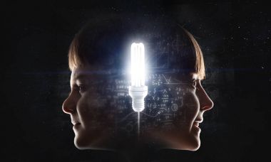 Parlak fikirler kafamda. Karışık teknik