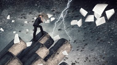 Şemsiye ile zarif bankacı. Karışık teknik