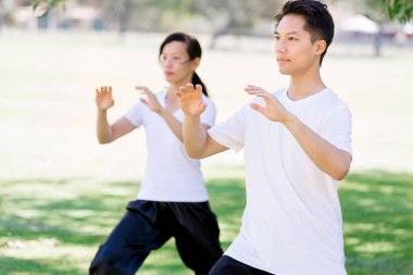 İnsanlar Park Thai chi