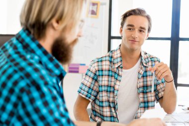 Masada iki Ofis çalışanları