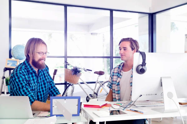 Masada iki Ofis çalışanları