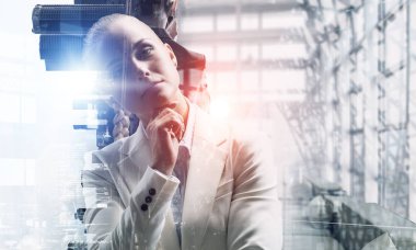 dalgın iş kadını