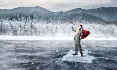 Seyir için yol Noel Baba. Karışık teknik