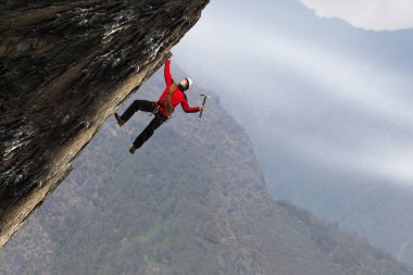 Aşırı Tırmanma onun adrenalindir. Karışık teknik
