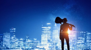 Rock gitar kızla. Karışık teknik